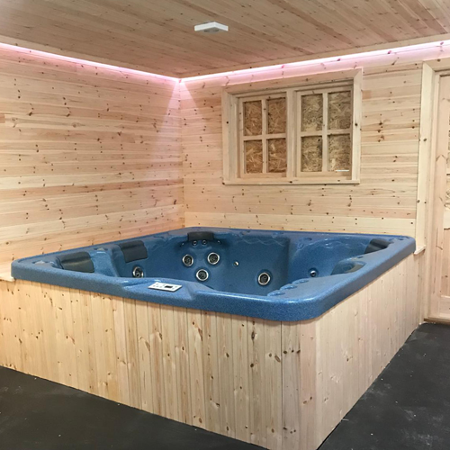 Jacuzzi Room